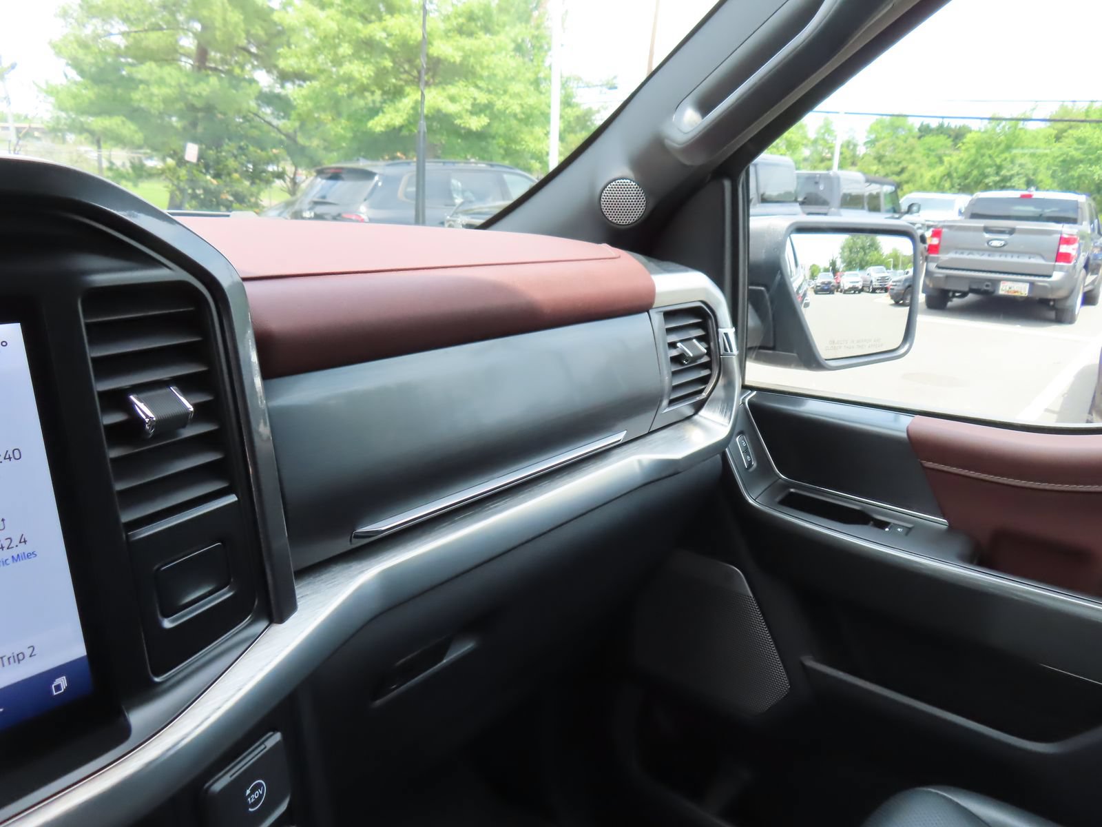 Certified 2023 Ford F150 Lariat AWD/4WD image 25