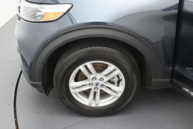 Certified 2023 Ford Explorer XLT w/ Equipment Group 202A AWD/4WD image 9