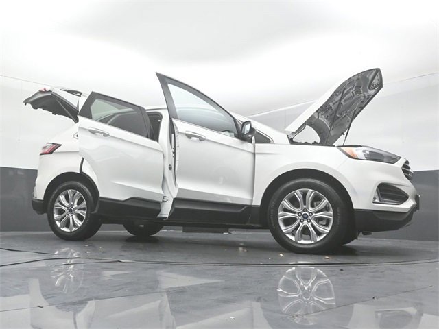 Certified 2022 Ford Edge Titanium image 48
