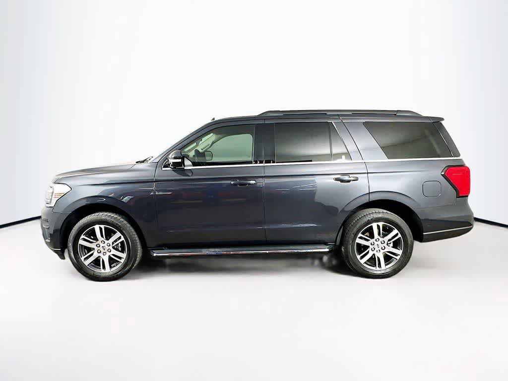 Certified 2022 Ford Expedition XLT RWD image 3
