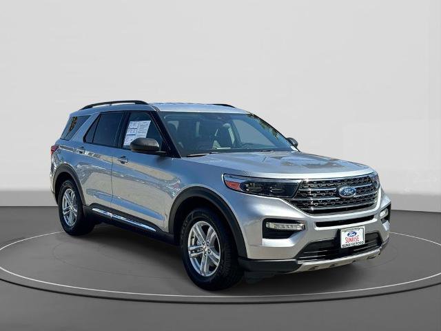 Certified 2022 Ford Explorer XLT w/ Equipment Group 202A RWD image 4