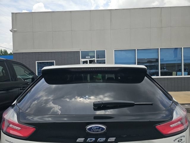 Certified 2022 Ford Edge Titanium w/ Equipment Group 301A AWD/4WD image 5
