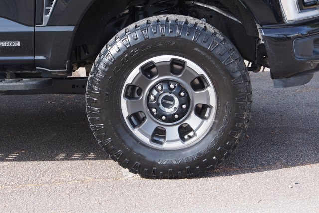 Certified 2024 Ford F350 Lariat w/ Lariat Ultimate Package image 9