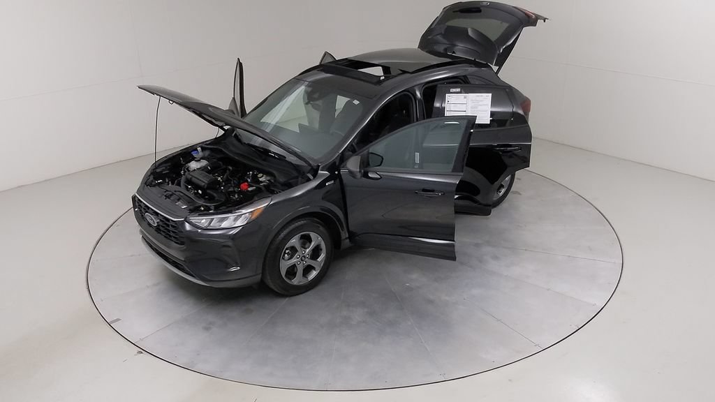 Certified 2024 Ford Escape ST-Line w/ Tech Pack #1 AWD/4WD image 56