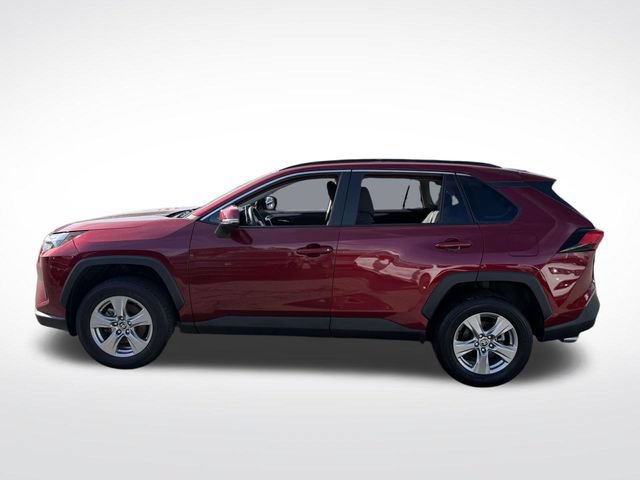Used 2025 Toyota RAV4 XLE AWD/4WD image 2