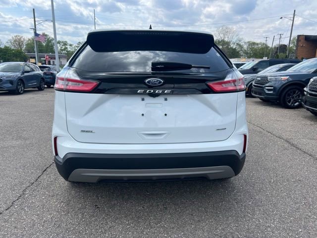 Certified 2023 Ford Edge SEL w/ Convenience Package AWD/4WD image 5