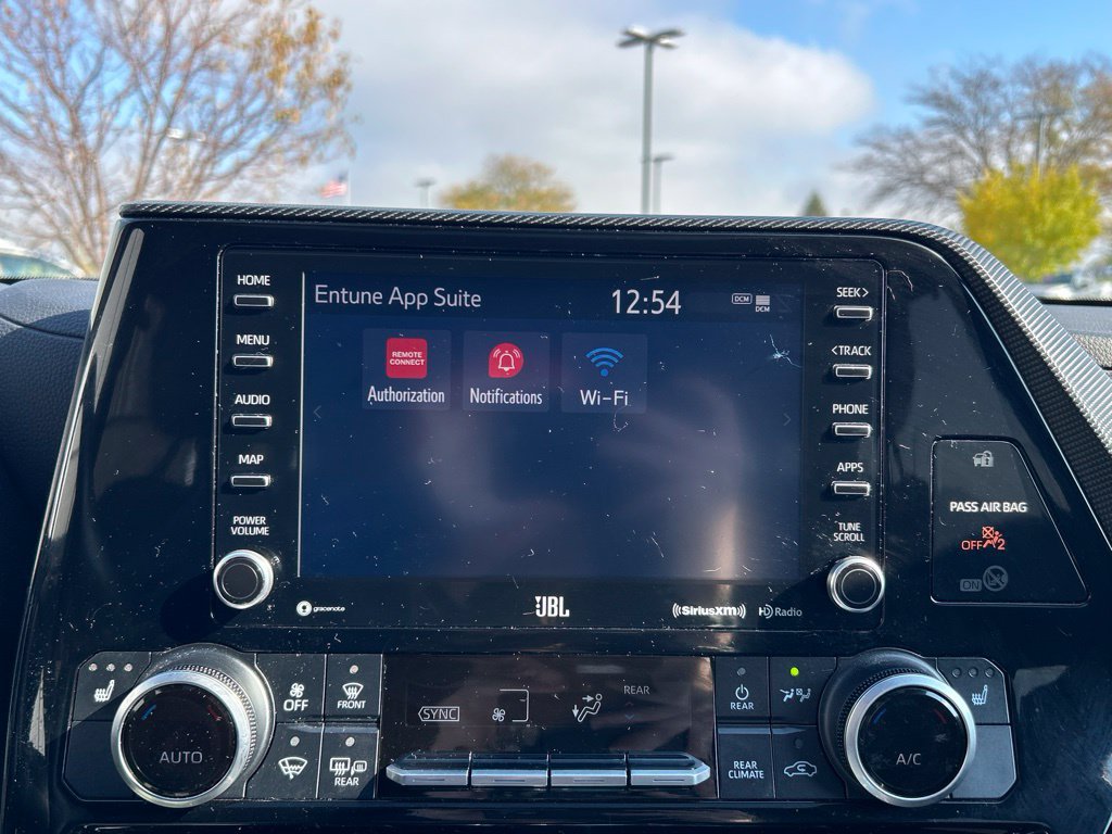 Used 2021 Toyota Highlander XSE AWD/4WD image 21