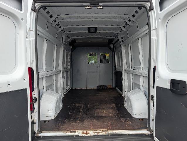 Used 2023 RAM ProMaster 2500 w/ Driver Convenience Group FWD image 11