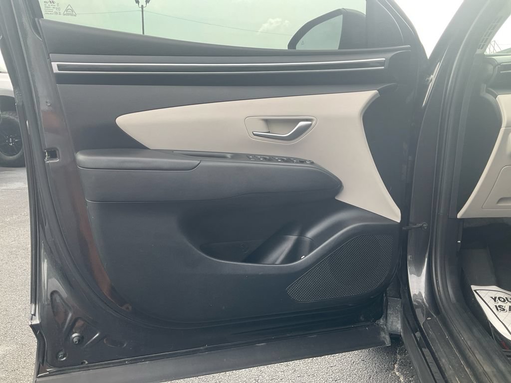 Used 2023 Hyundai Tucson SEL FWD image 17