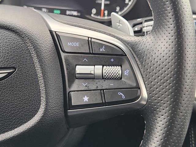 Used 2025 Genesis G70 2.5T image 29