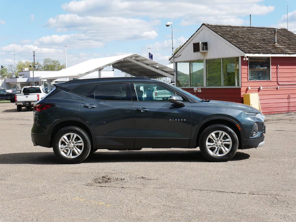 Used 2020 Chevrolet Blazer LT FWD image 2