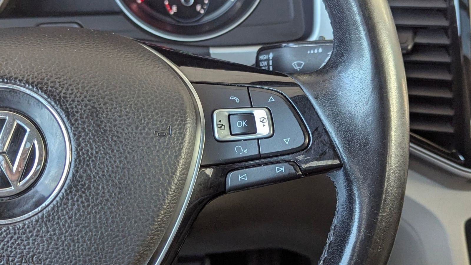 Used 2018 Volkswagen Atlas SEL w/ R-Line Package image 26