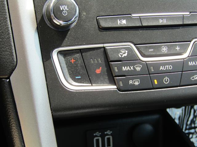 Certified 2020 Ford Fusion SEL FWD image 23