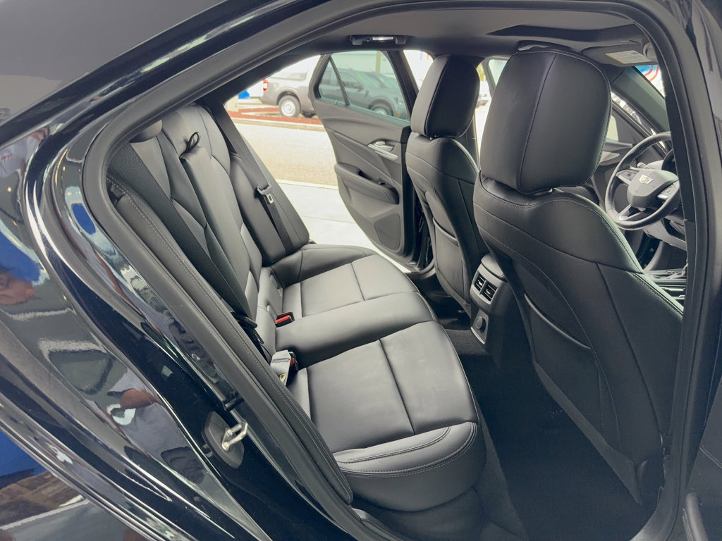 Used 2021 Cadillac CT4 Luxury w/ Sun And Sound Package RWD image 15