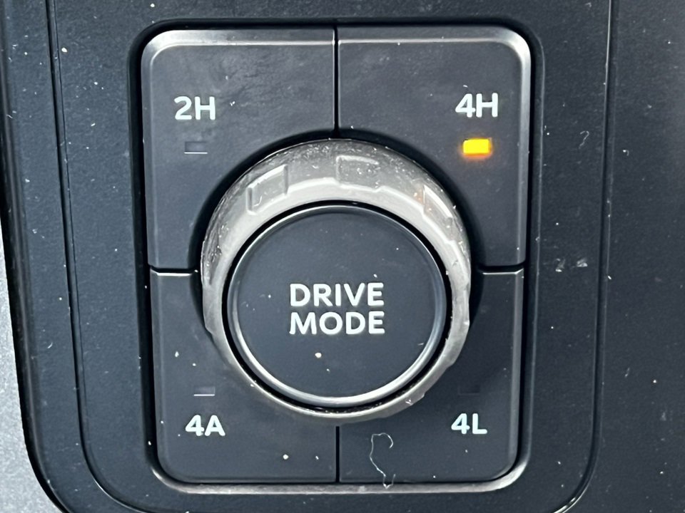 Certified 2023 Ford F150 Lariat w/ Equipment Group 502A High image 35