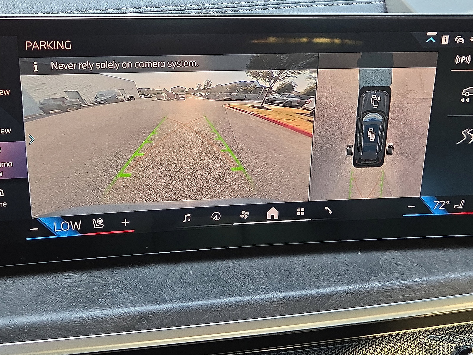 Used 2024 BMW X7 xDrive40i AWD/4WD image 17