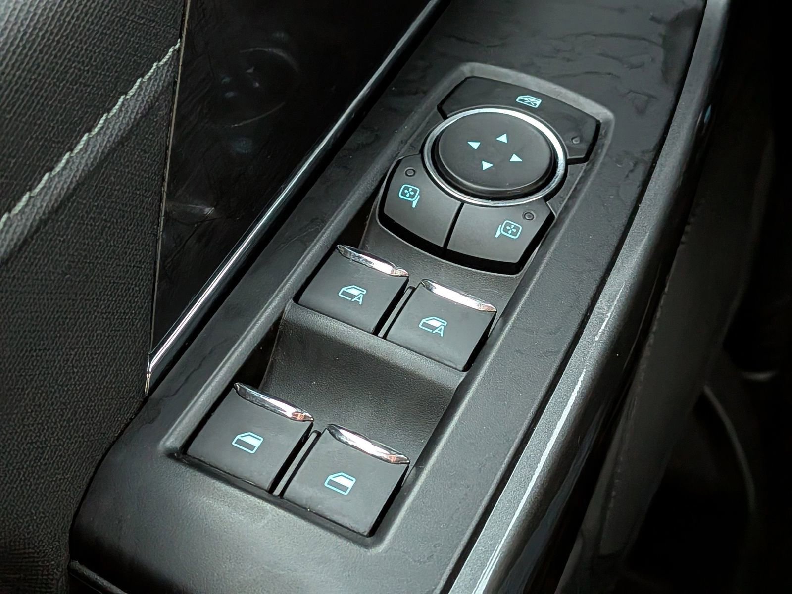 Certified 2023 Ford F150 XLT w/ Equipment Group 302A High image 27