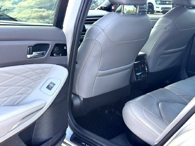Used 2020 Toyota Avalon Limited w/ Advanced Safety Package FWD image 23