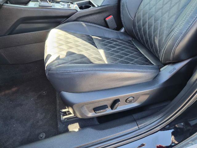 Used 2023 Mitsubishi Outlander SEL image 16