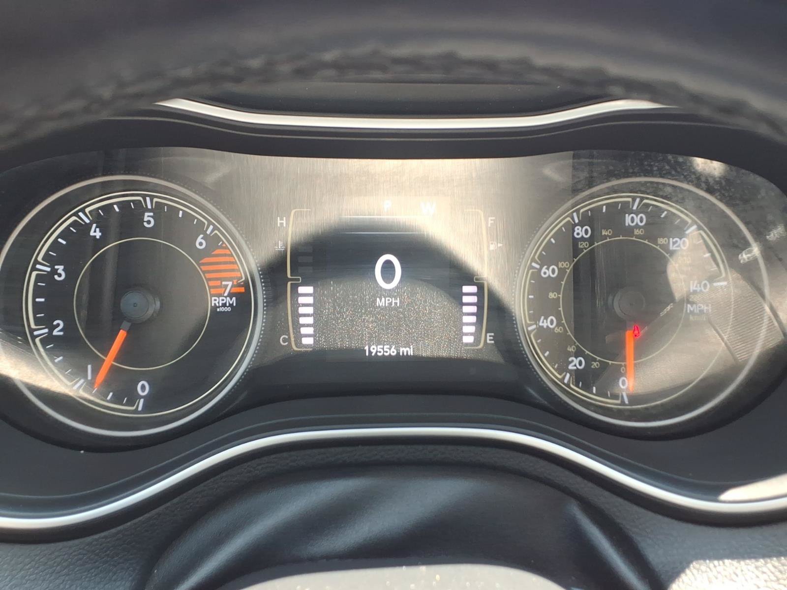Used 2020 Jeep Cherokee Latitude Plus AWD/4WD image 15