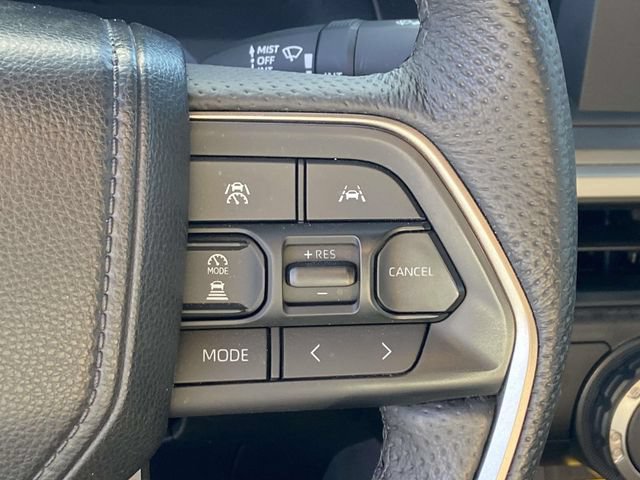 Used 2024 Toyota Tacoma SR5 AWD/4WD image 23