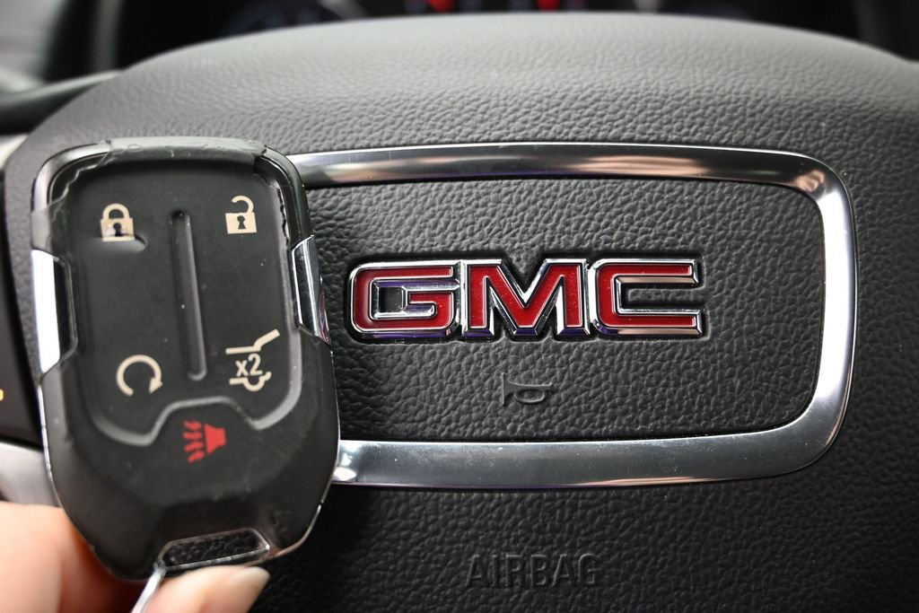 Used 2024 GMC Terrain SLT AWD/4WD image 47