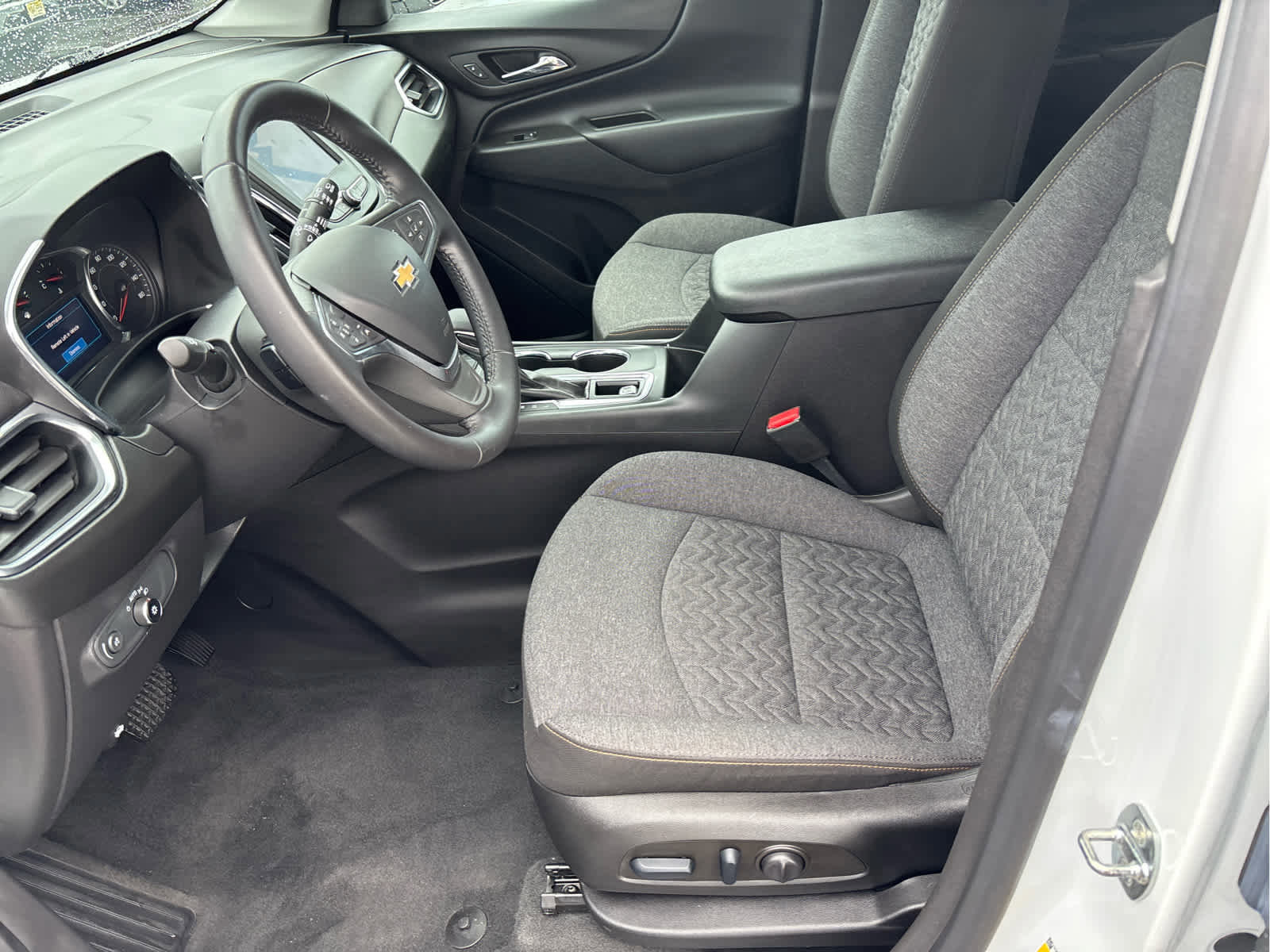 Used 2022 Chevrolet Equinox LT image 12