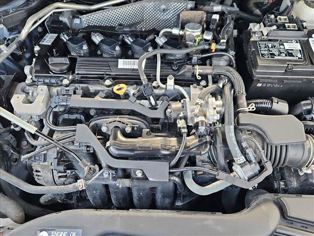 Used 2022 Toyota Corolla Cross XLE w/ Convenience Package FWD image 23