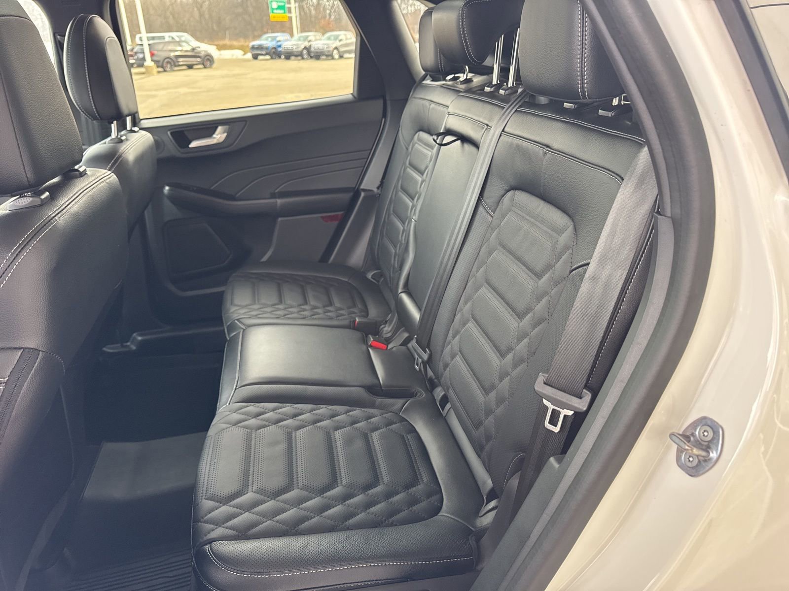 Certified 2024 Ford Escape Platinum w/ Premium Technology Package image 39