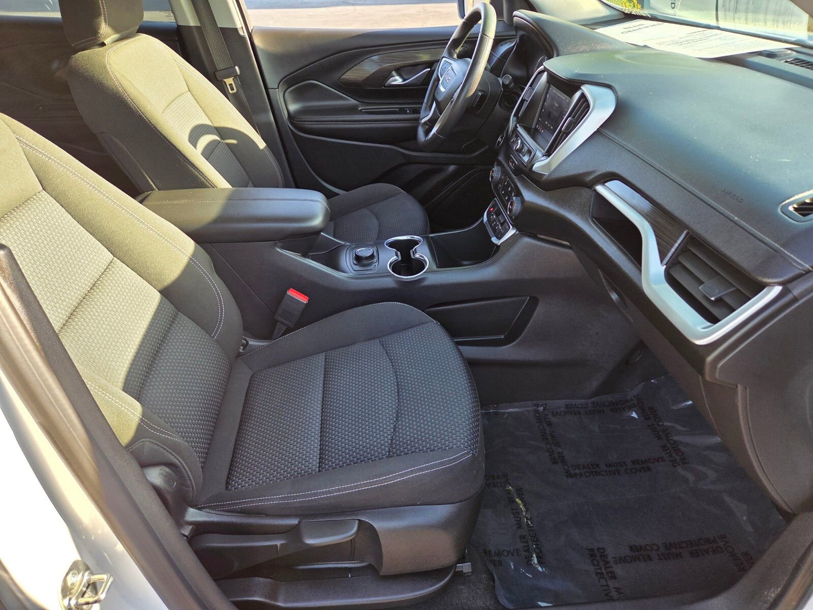 Used 2024 GMC Terrain SLE FWD image 15