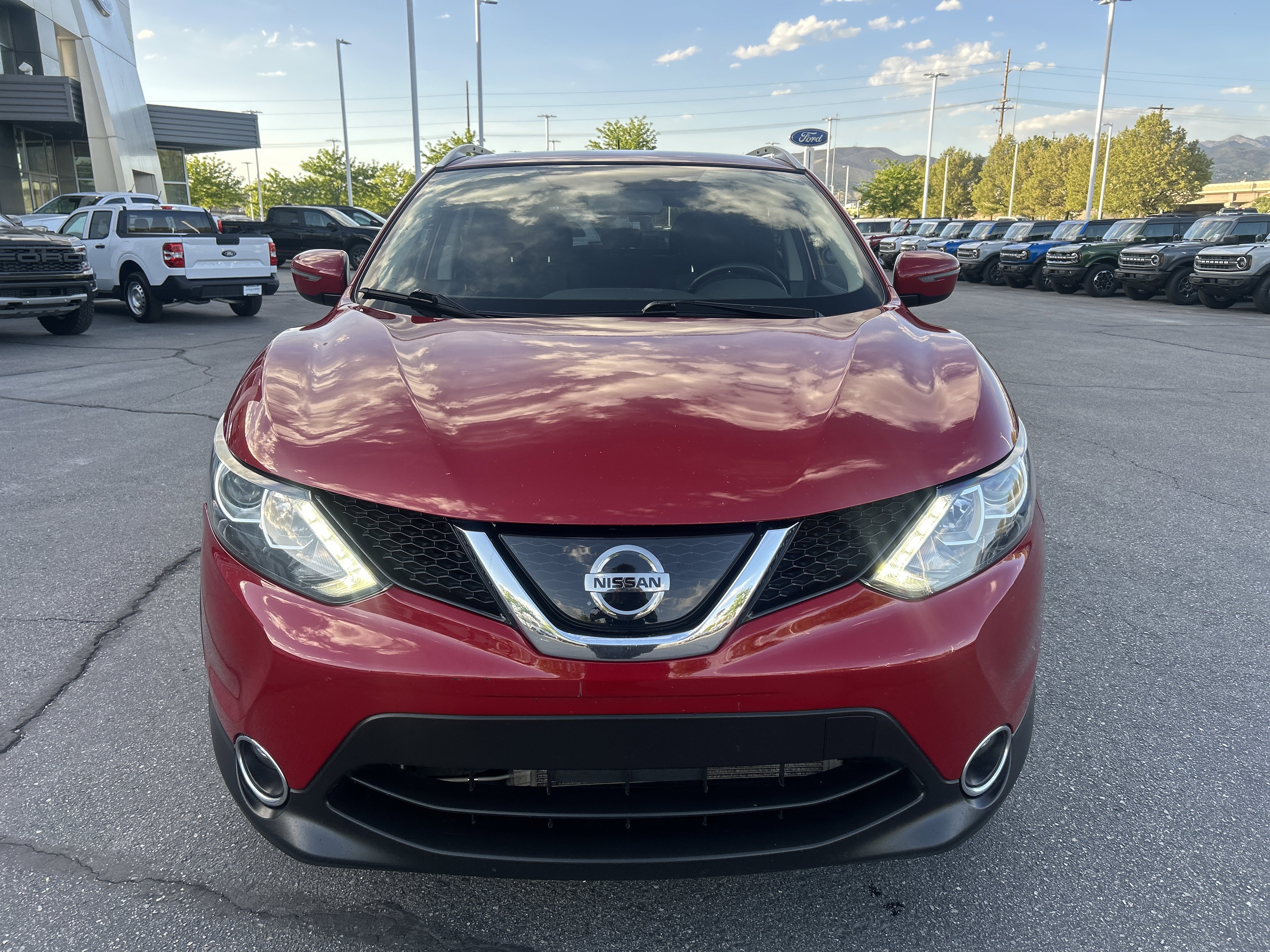 Used 2018 Nissan Rogue Sport SV w/ SV All-Weather Package image 8