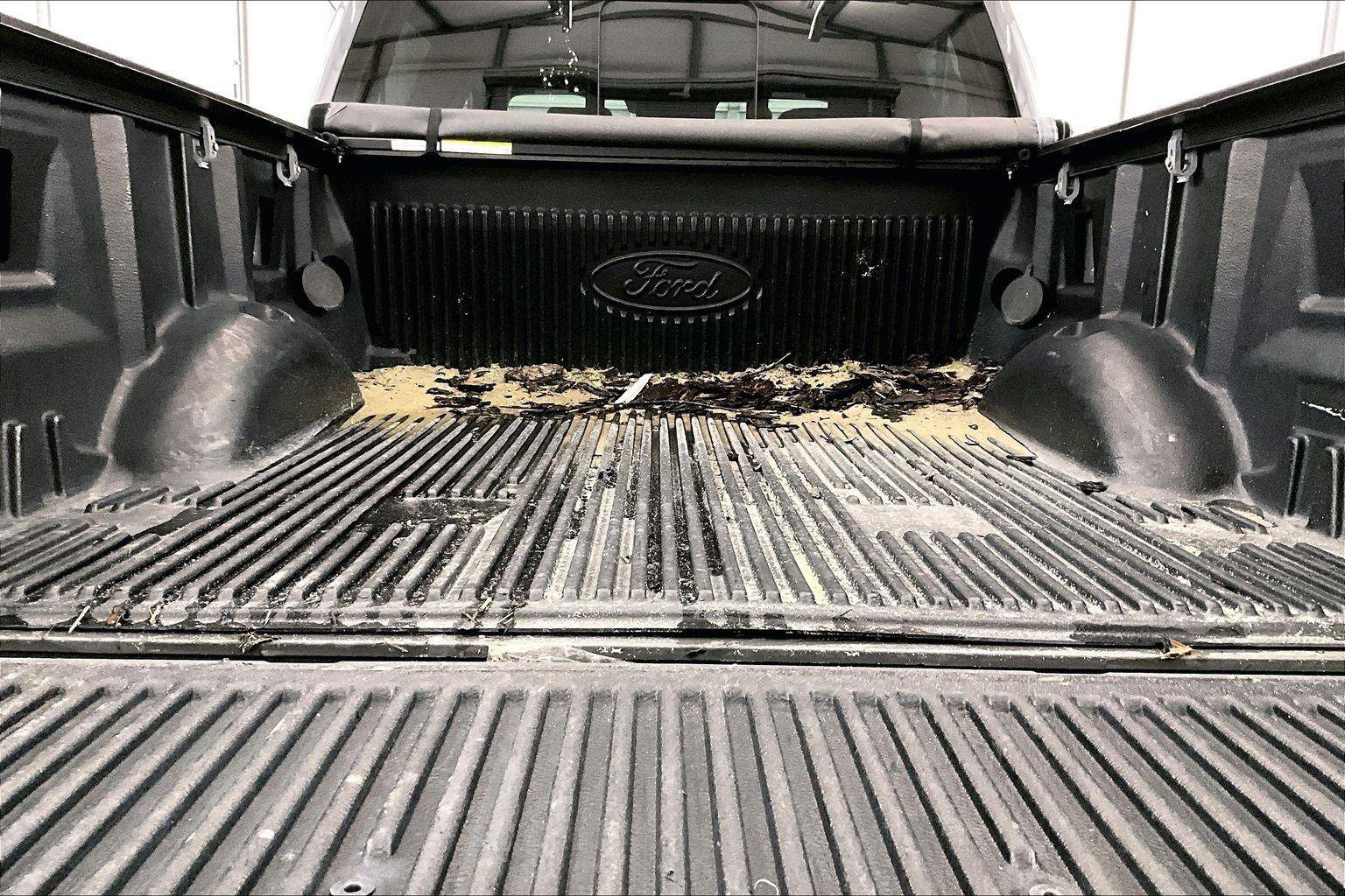 Certified 2018 Ford F150 XLT w/ Equipment Group 302A Luxury image 32