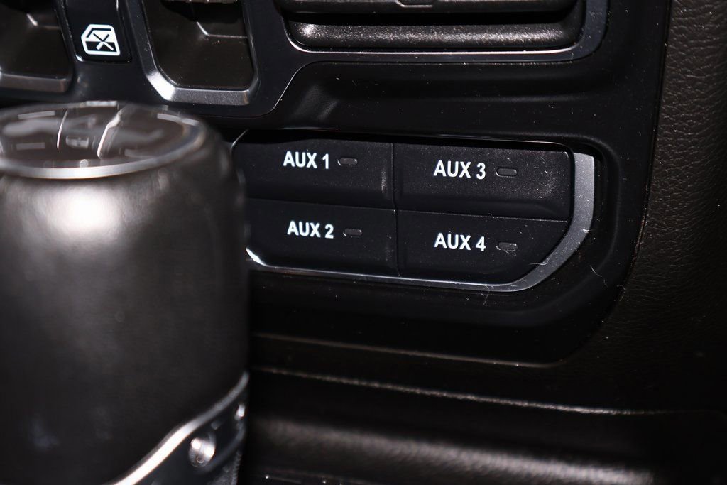 Used 2022 Jeep Wrangler Unlimited Sahara image 34