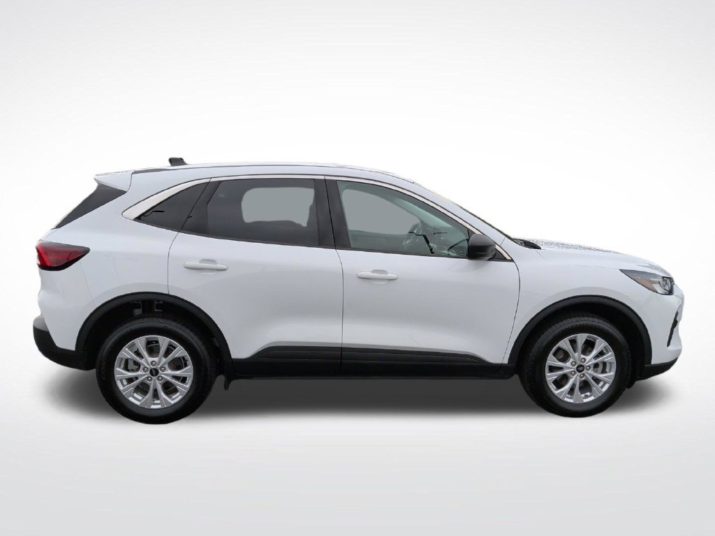 Certified 2024 Ford Escape Active AWD/4WD image 9