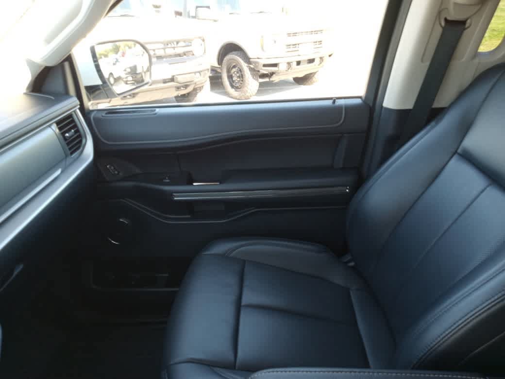 Certified 2024 Ford Expedition Max XLT AWD/4WD image 24