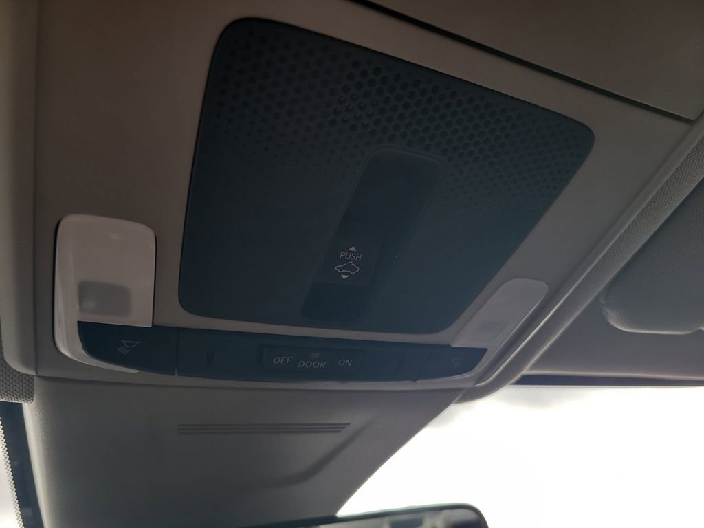 Used 2025 Honda CR-V EX-L image 22