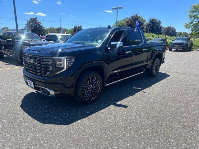 Used 2022 GMC Sierra 1500 Denali Ultimate AWD/4WD image 4