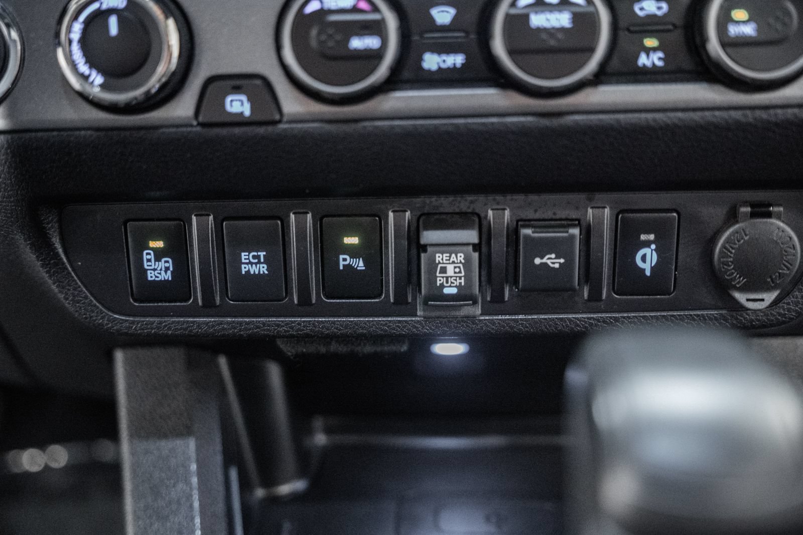 Used 2023 Toyota Tacoma TRD Pro AWD/4WD image 29