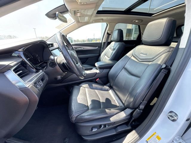 Used 2018 Cadillac XT5 Premium Luxury image 12