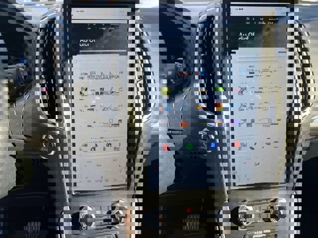 Certified 2022 Ford Edge SEL w/ Convenience Package image 15