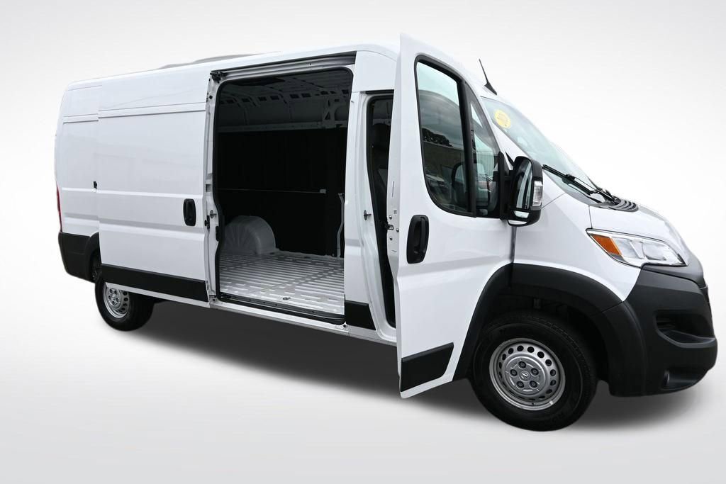 Used 2026 RAM ProMaster 2500 w/ Convenience Group FWD image 12
