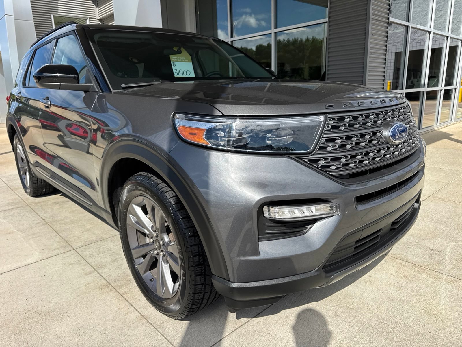 Certified 2023 Ford Explorer XLT w/ Equipment Group 202A AWD/4WD image 10