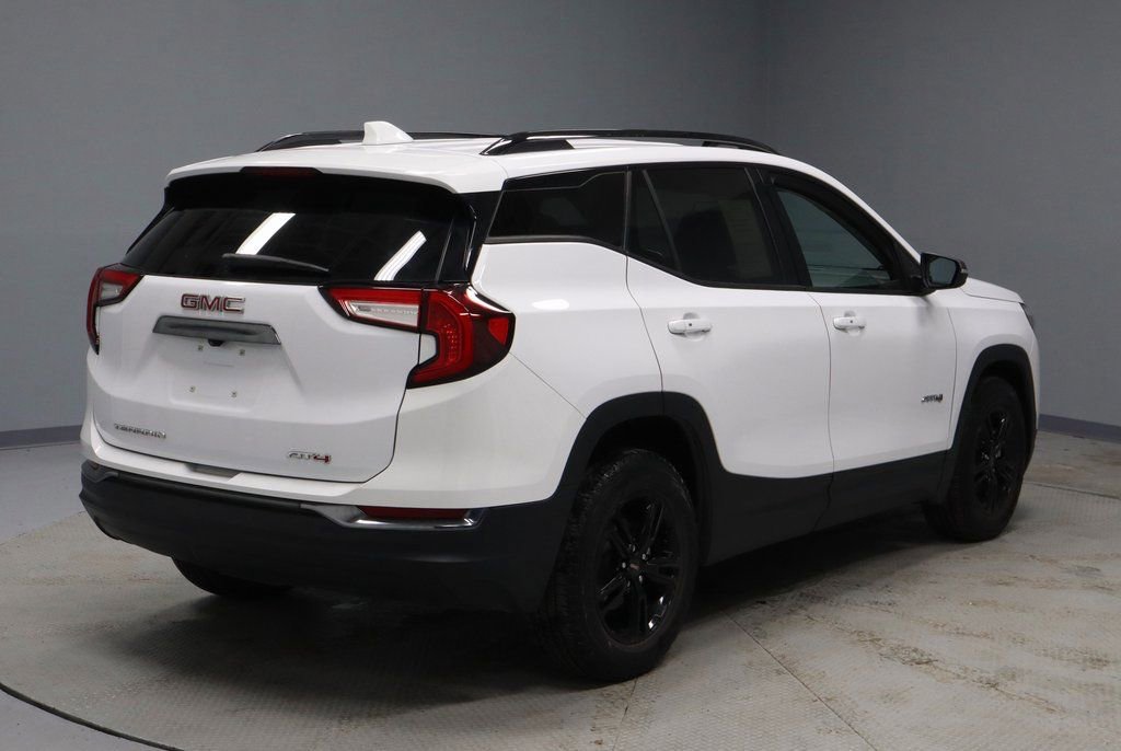 Used 2022 GMC Terrain AT4 w/ Infotainment Package II image 5