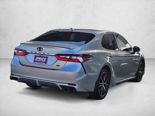 Used 2022 Toyota Camry SE w/ Convenience Package FWD image 5