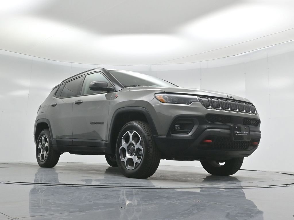 Used 2022 Jeep Compass Trailhawk w/ Trailhawk Elite Group image 46