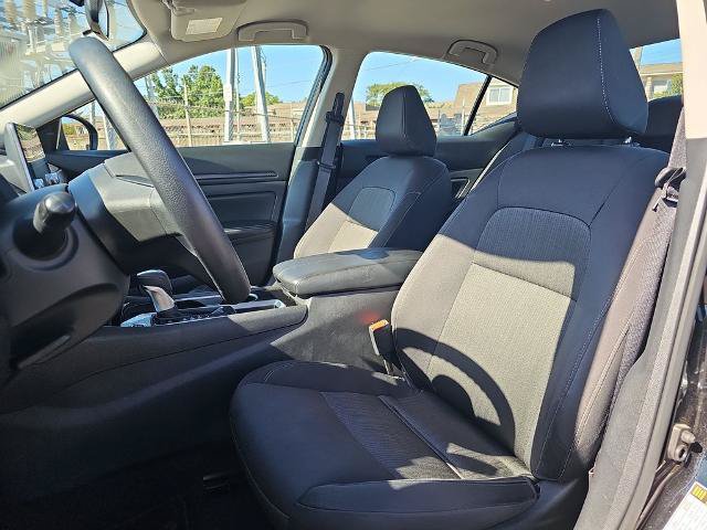 Used 2024 Nissan Altima 2.5 SV FWD image 14