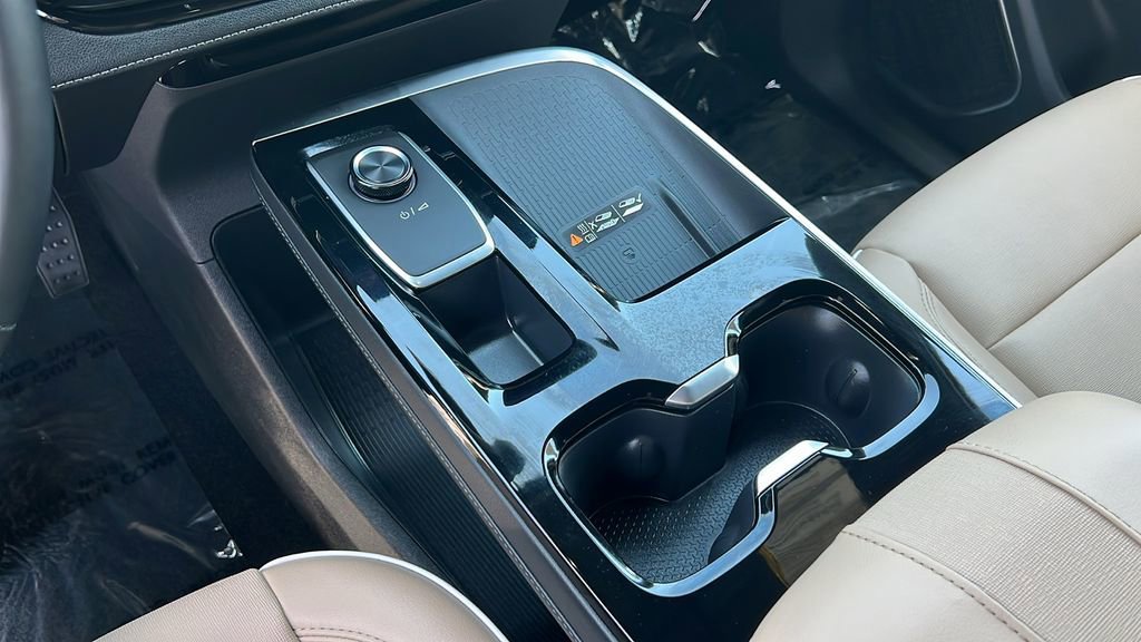 Used 2026 Buick Enclave Preferred w/ LPO, Floor Liner Package FWD image 17