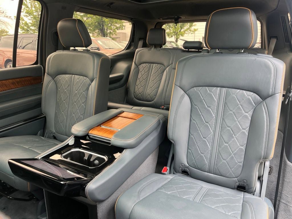 Used 2022 Jeep Grand Wagoneer Series III AWD/4WD image 14