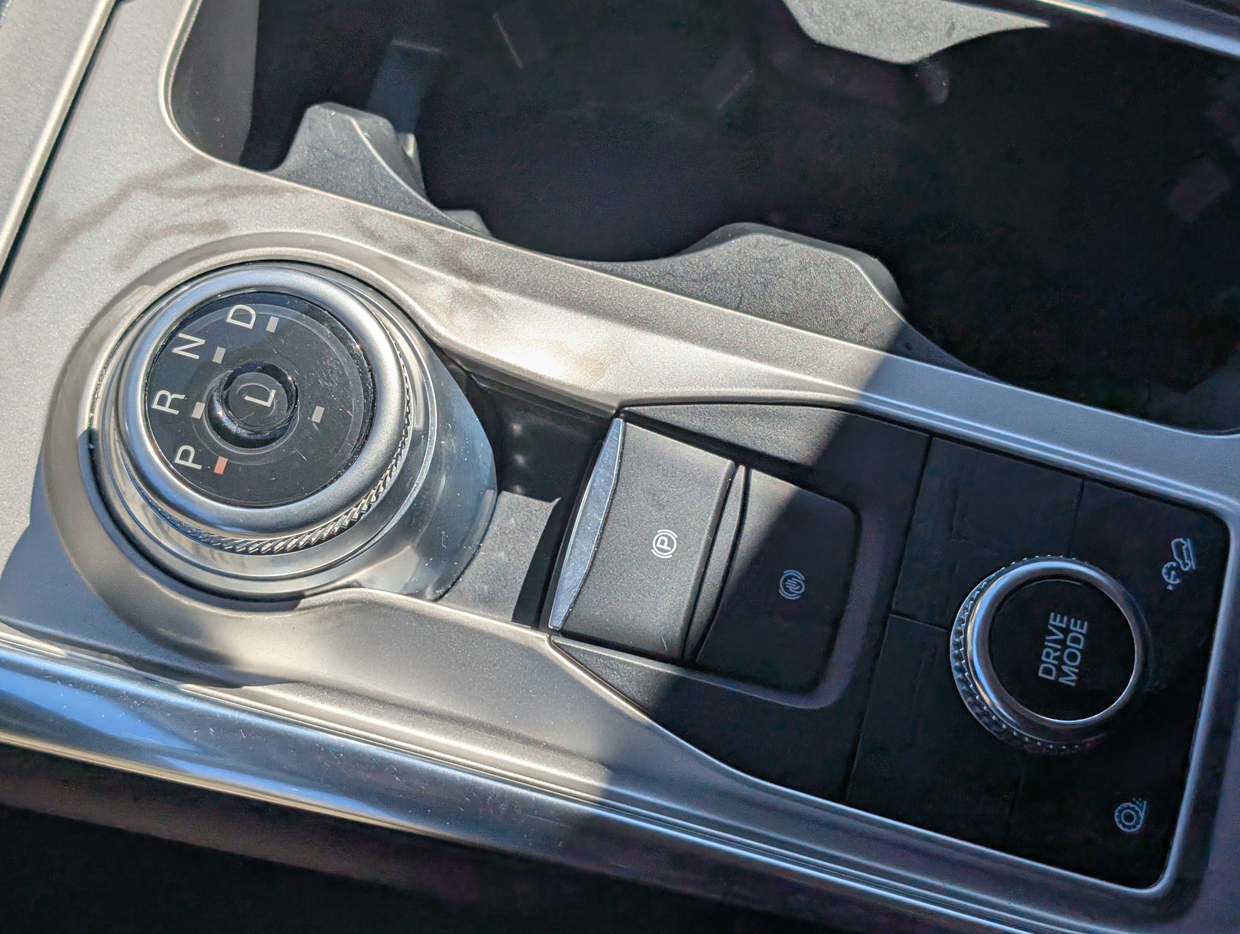 Certified 2022 Ford Explorer XLT w/ Equipment Group 202A image 29