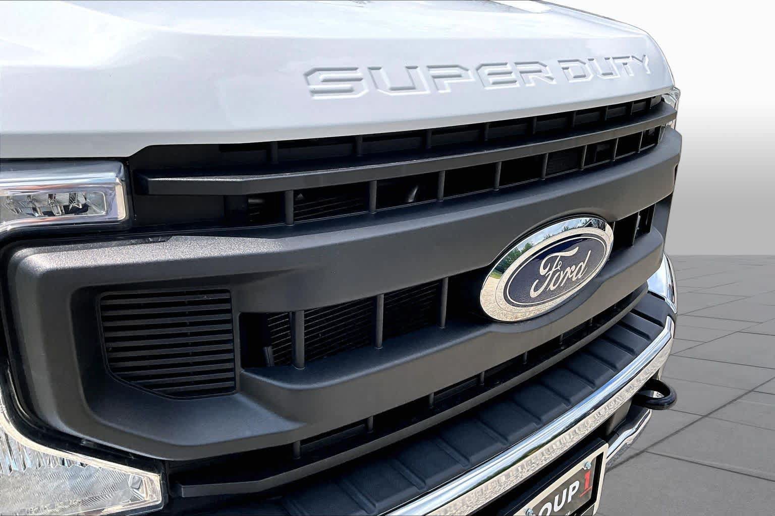 Certified 2022 Ford F250 XL w/ Power Equipment Group AWD/4WD image 28